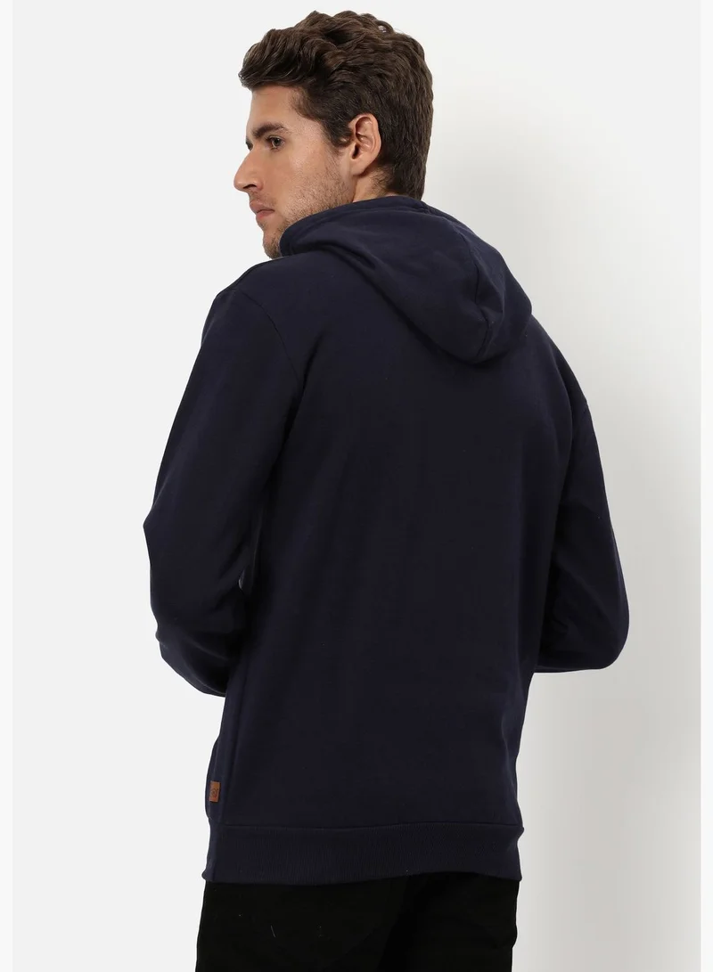 Campus Sutra Front Pocket Printed Hoodie