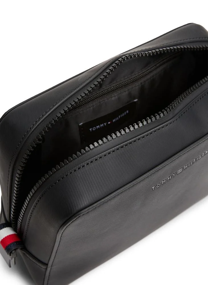 TOMMY HILFIGER Casual Zip Through Toiletry Bag