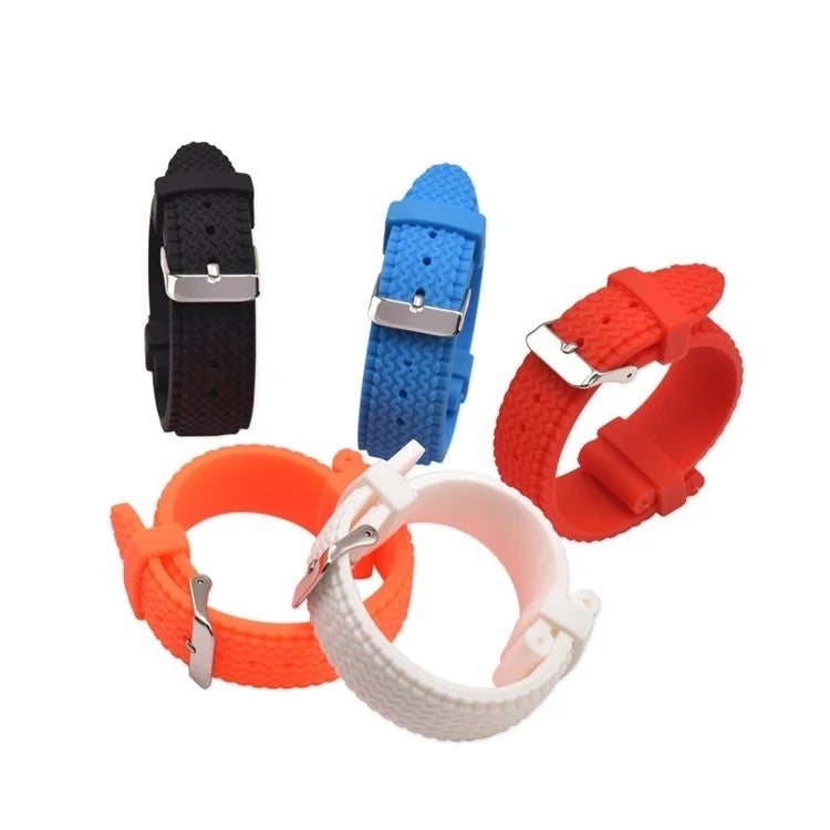 Bluejw New Tire Pattern Black Soft Silicone Watch Strap 20mm 22mm, Waterproof Sports Replacement Band - Image 4