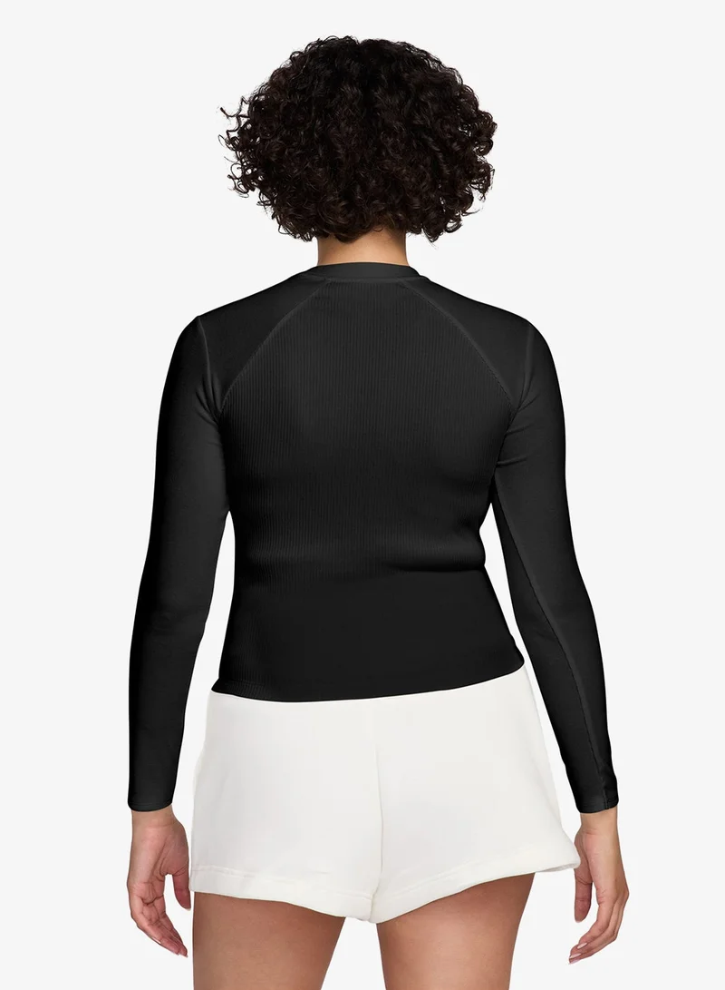 نايكي بلوزة ناعمة مضلعة