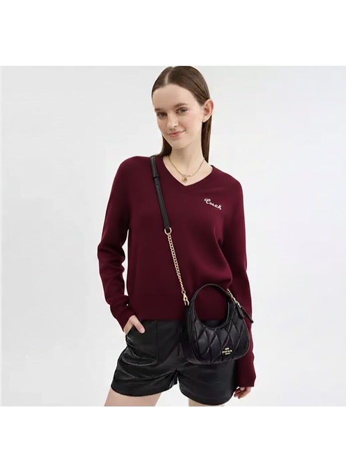 coachoutlet The original Coach Nolita 19 bag – classic elegance with the famous monogram pattern. - Image 5