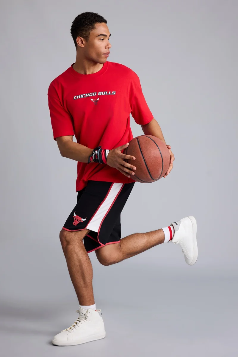 ديفاكتو Standard Fit Short Leg NBA Chicago Bulls Shorts