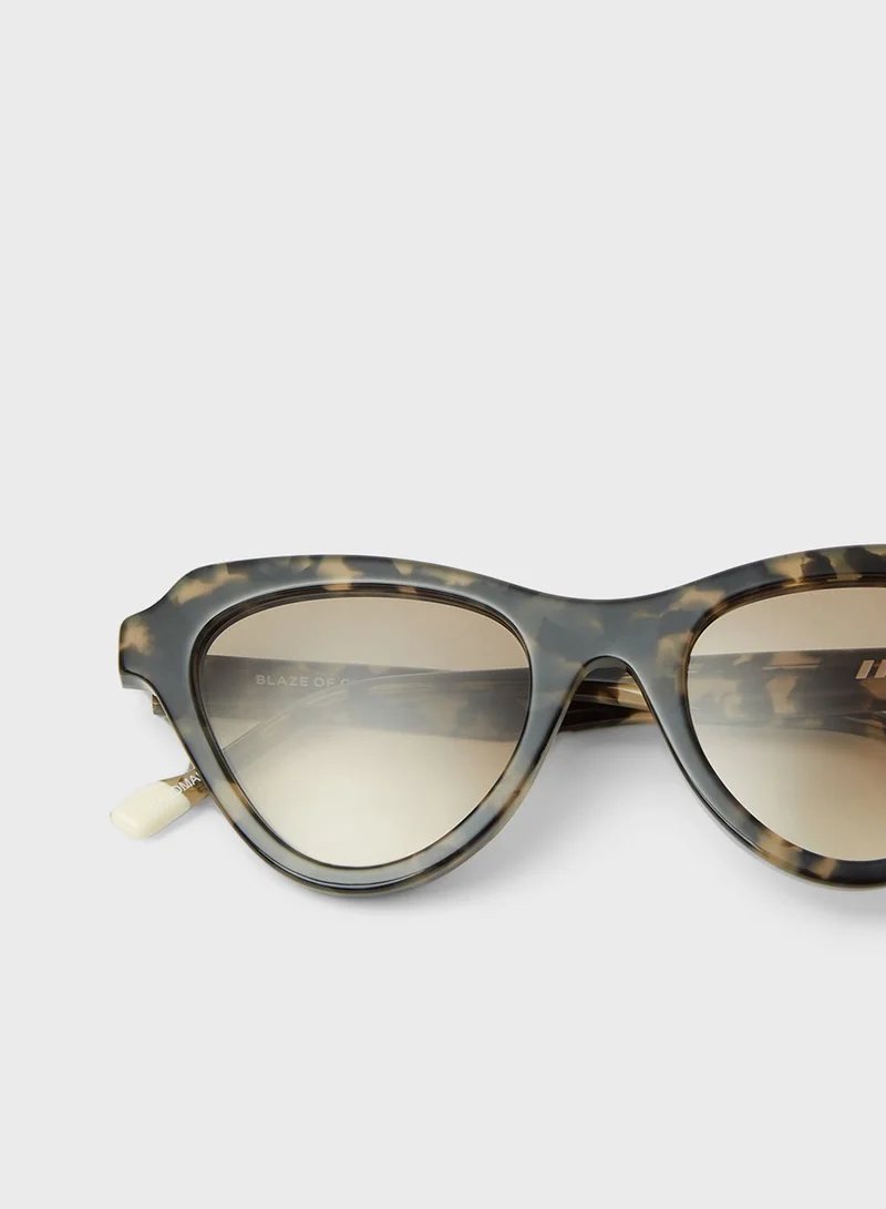 Le Specs Blaze Of Glory Sunglasses