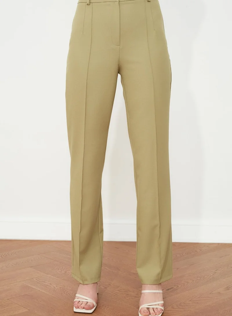 ترينديول بنطال ذو خصر عالي