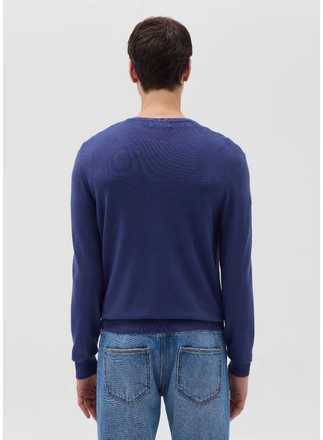او في اس Round neck pullover