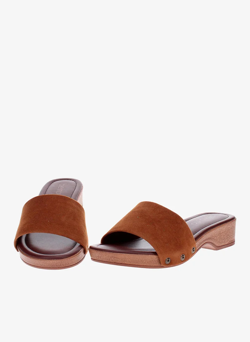 Beira Rio Caramel Beira Rio Women’s Flat Summer Footwear – Lightweight Slip-On Comfort with Stylish Casual Design for Women | Best Price UAE