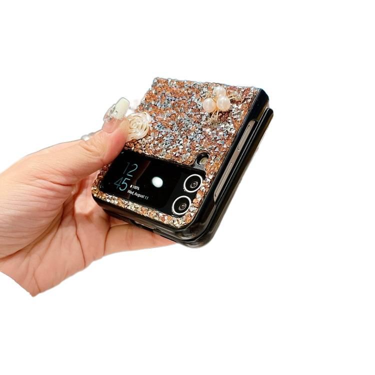غطاء واقي | مقاوم للصدمات لـ Samsung Galaxy Z Flip 6 | حماية من السقوط | نقش الورود | رمادي - Image 5