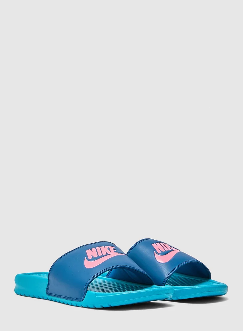 Nike Benassi JDI Slides