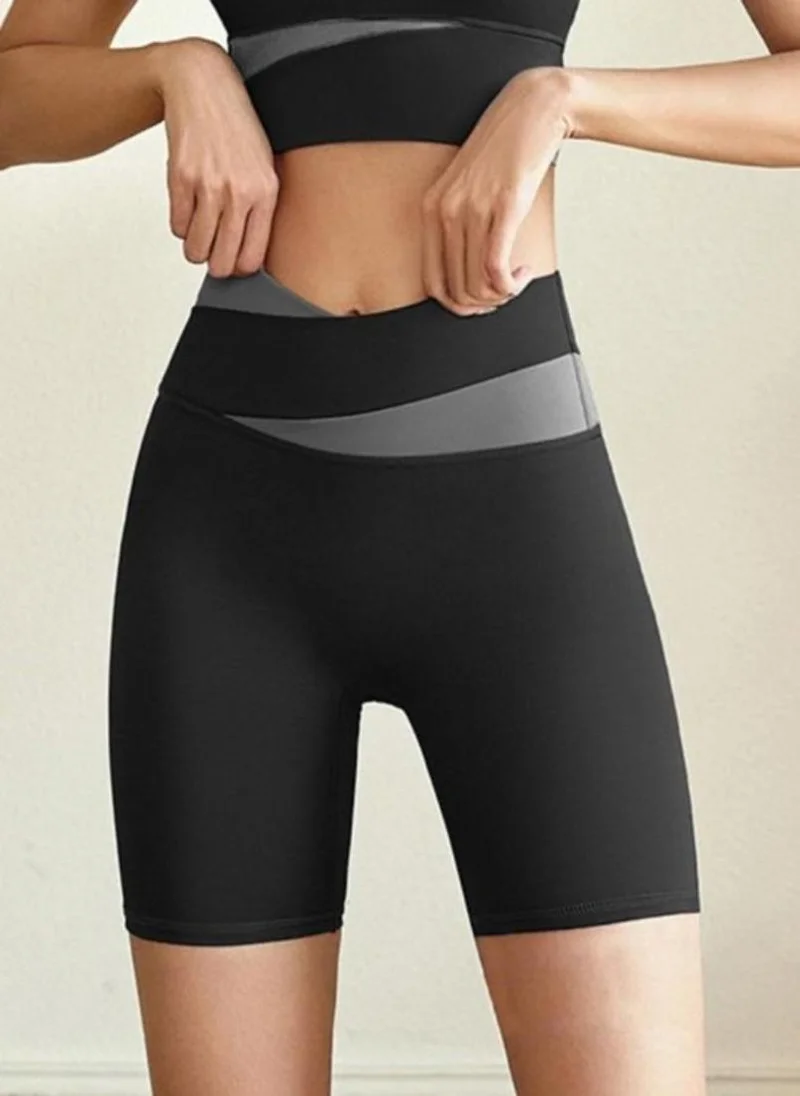 يونيكي Black solid high-rise yoga sports shorts