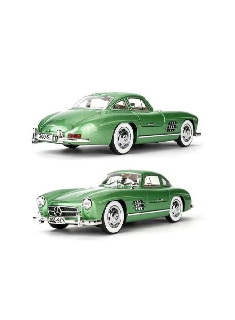 Mercedes-Benz 300 SL - 1:24 Scale Diecast Car - Opening Doors, Lights & Sound, Pull Back (Green) - Image 2