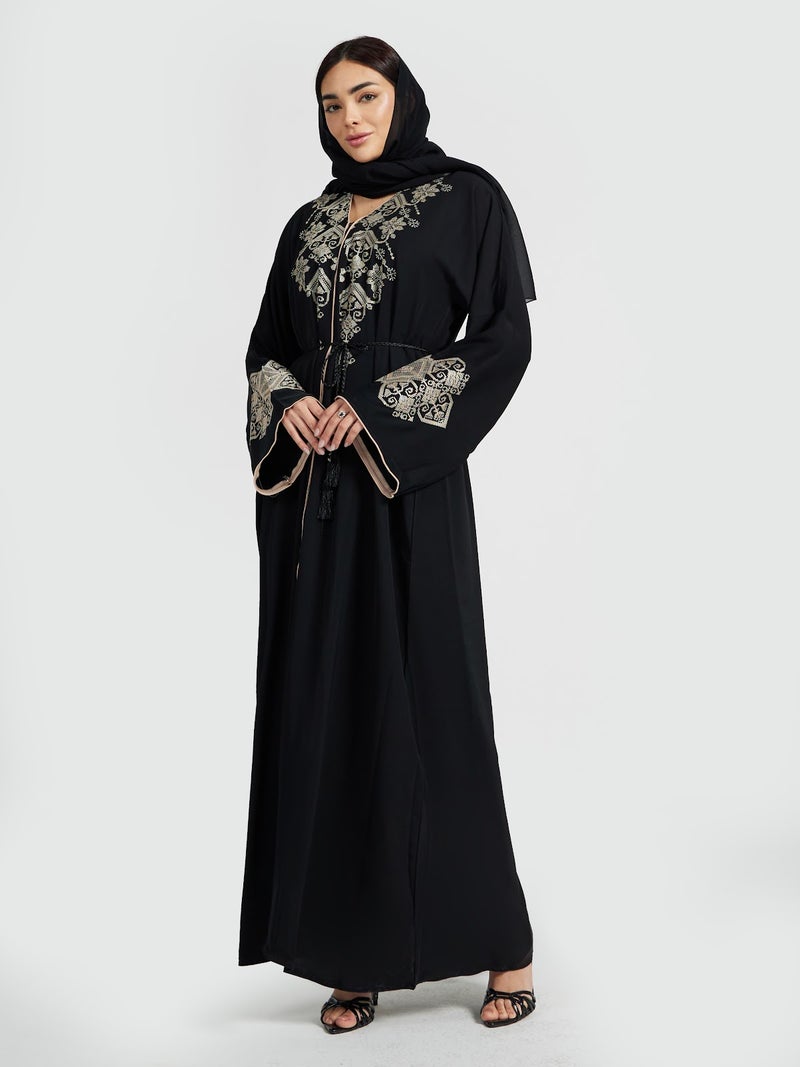 Reem Abayas عباءة سوداء مزينة بتطريز خيوط ذهبية - فستان كلاسيكي فاخر محتشم - Image 1