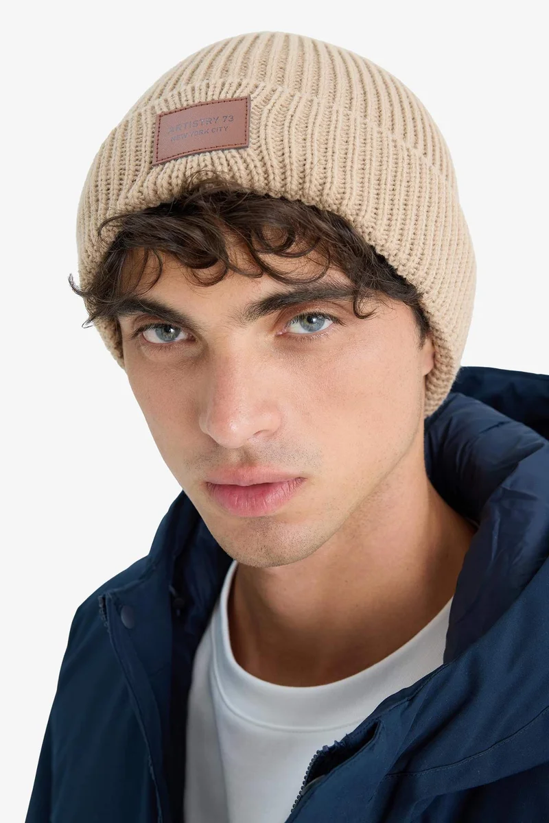 ديفاكتو Man Beret