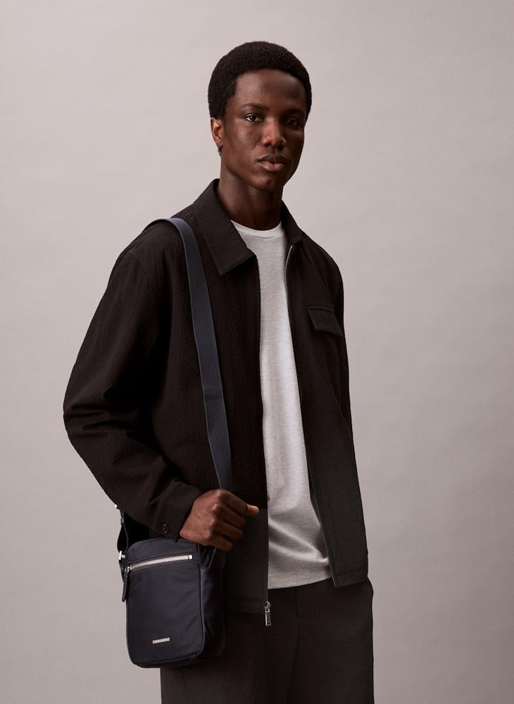 CALVIN KLEIN Casual Reporter Bag - Image 4