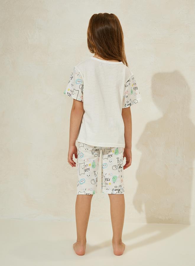 Styli Cartoon Print T-Shirt and Crop Pants Set - Image 4