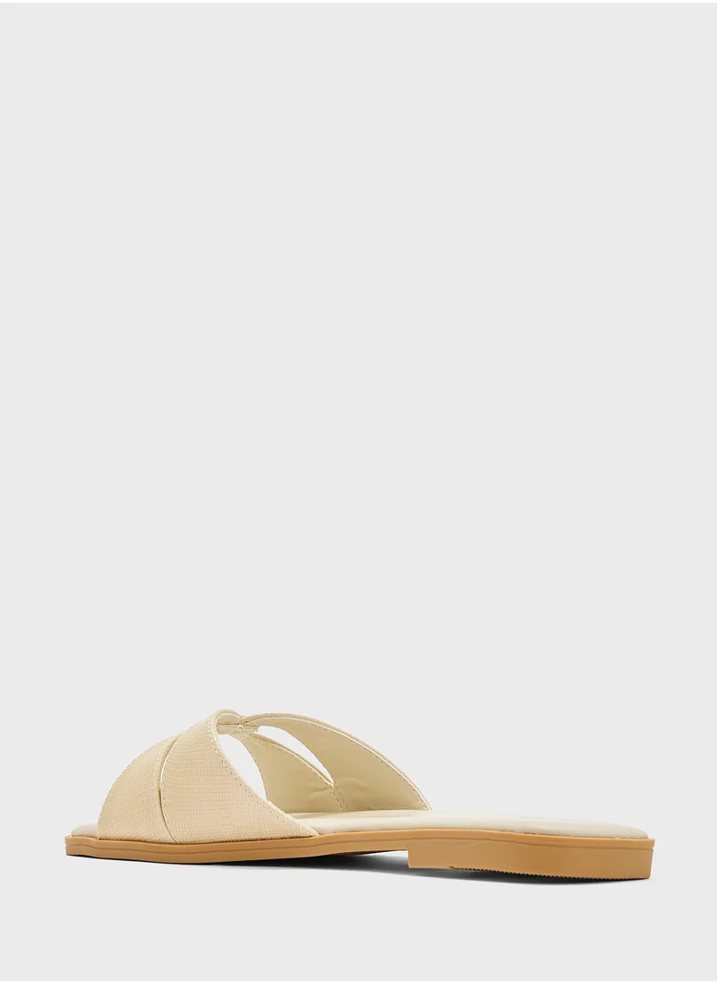 ايلا Casual Flat Sandal