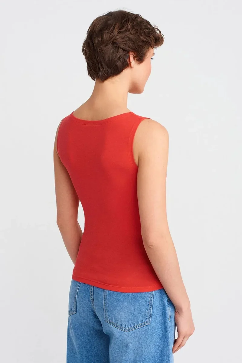 Dilvin Red DILVIN Sleeveless Slim-Fit Boat Neck Blouse for Women | Best Price UAE