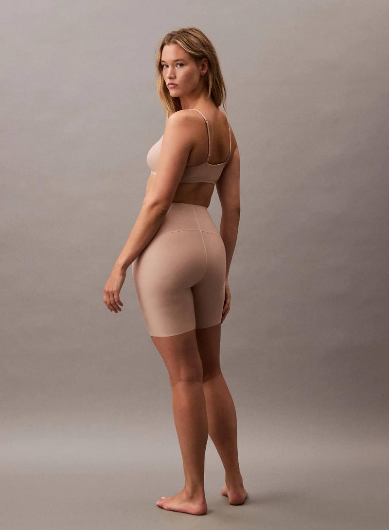 كالفن كلاين شورت من تشكيلة Second Skin Smoothing - Image 5