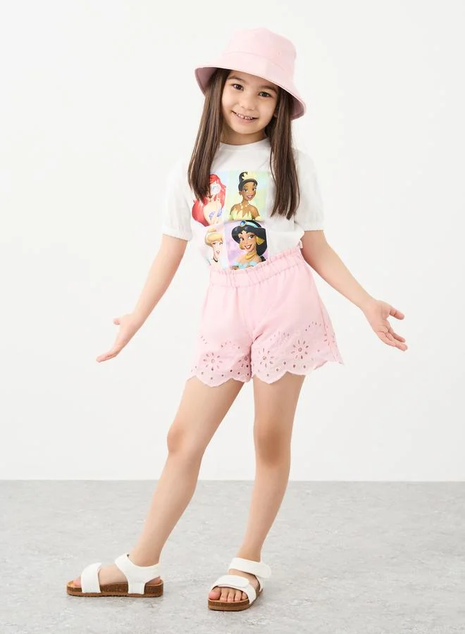 Styli Styli Schiffli Hem Elastic Waistband Shorts