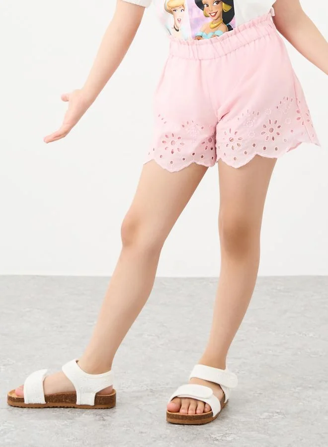 Styli Styli Schiffli Hem Elastic Waistband Shorts