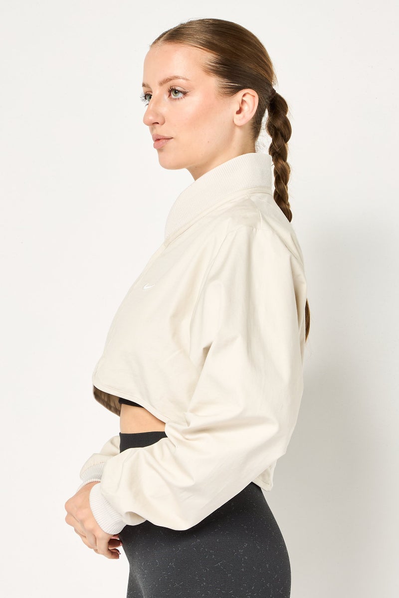 Nike Women Sportswear Fit Long Sleeve Outdoor Crop Jacket, Cream - Image 2