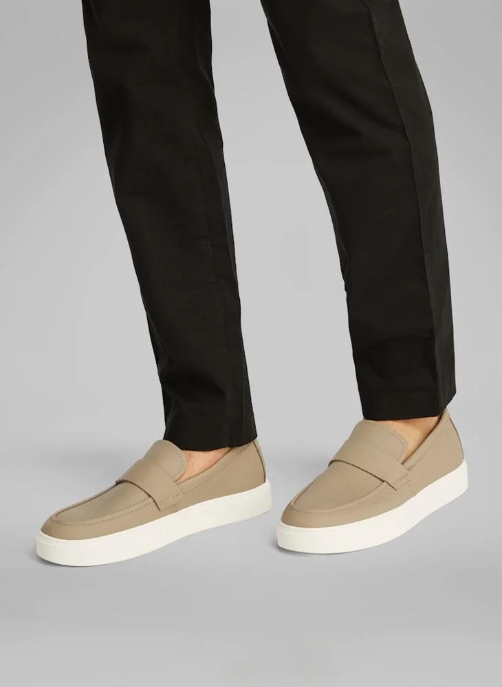 CALVIN KLEIN LEATHER UNLINED MOCCASIN