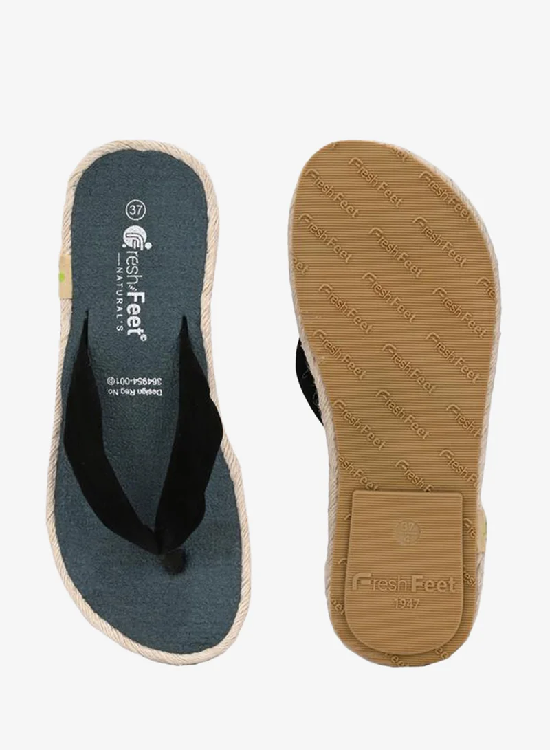 فريش فيت شبشب يوجا أسود سادة بحزام إصبع القدم