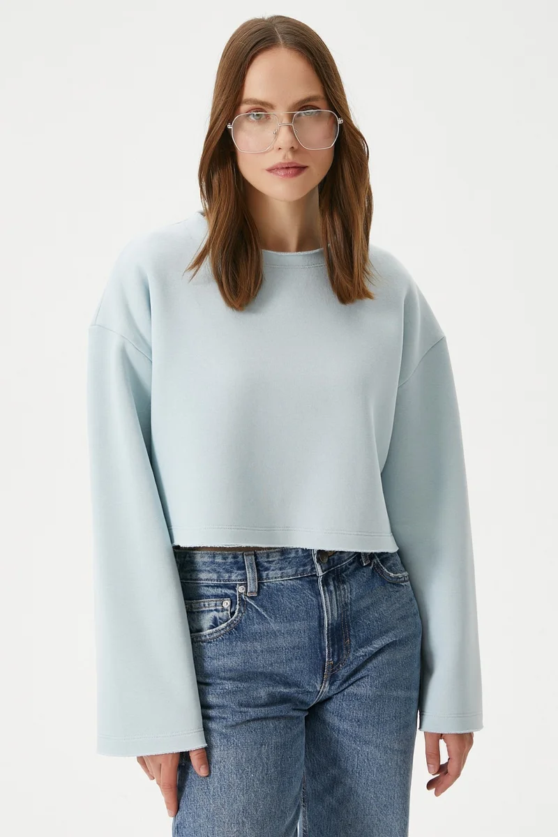 ريتنيس Women's Vegas Blue Raised Crop Sweatshirt