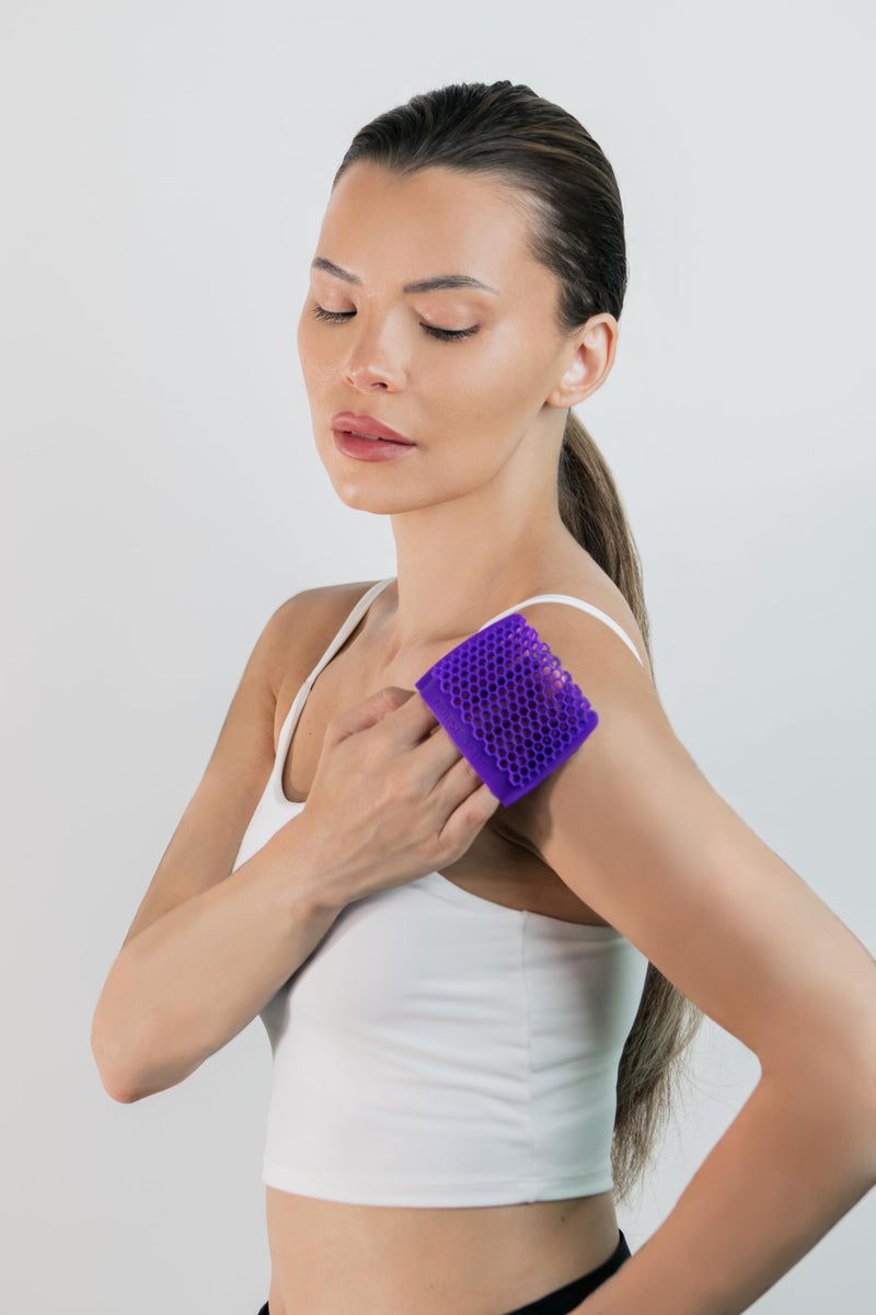 Nurse Jamie Exfoliband Silicone Loofah Exfoliation Tool - Image 3