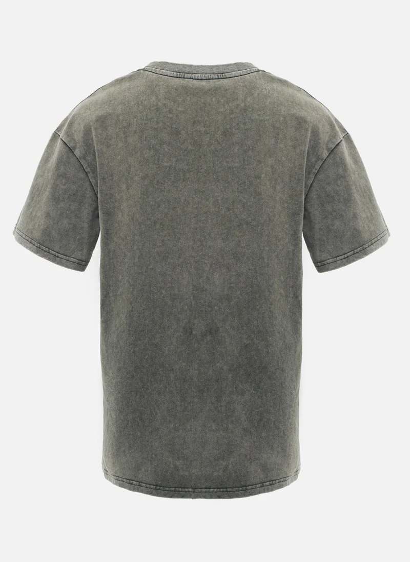 Lichi Loose T-shirt with scuffs and lettering