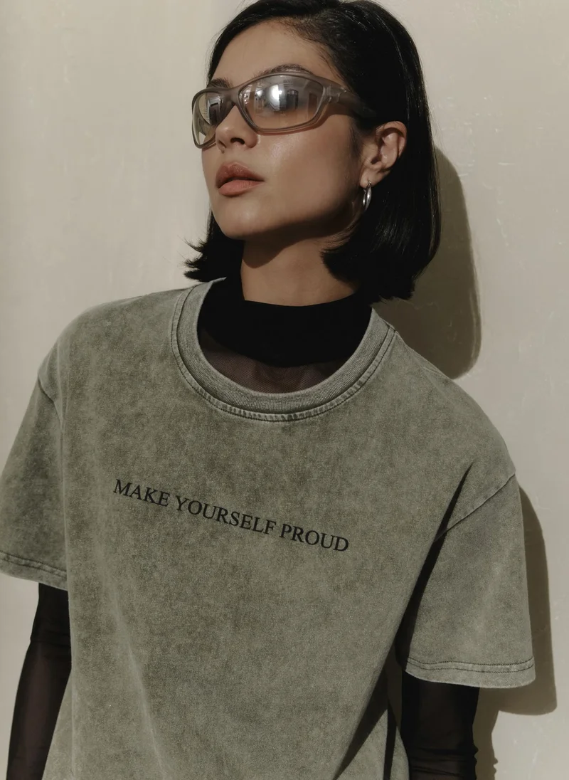 Lichi Loose T-shirt with scuffs and lettering