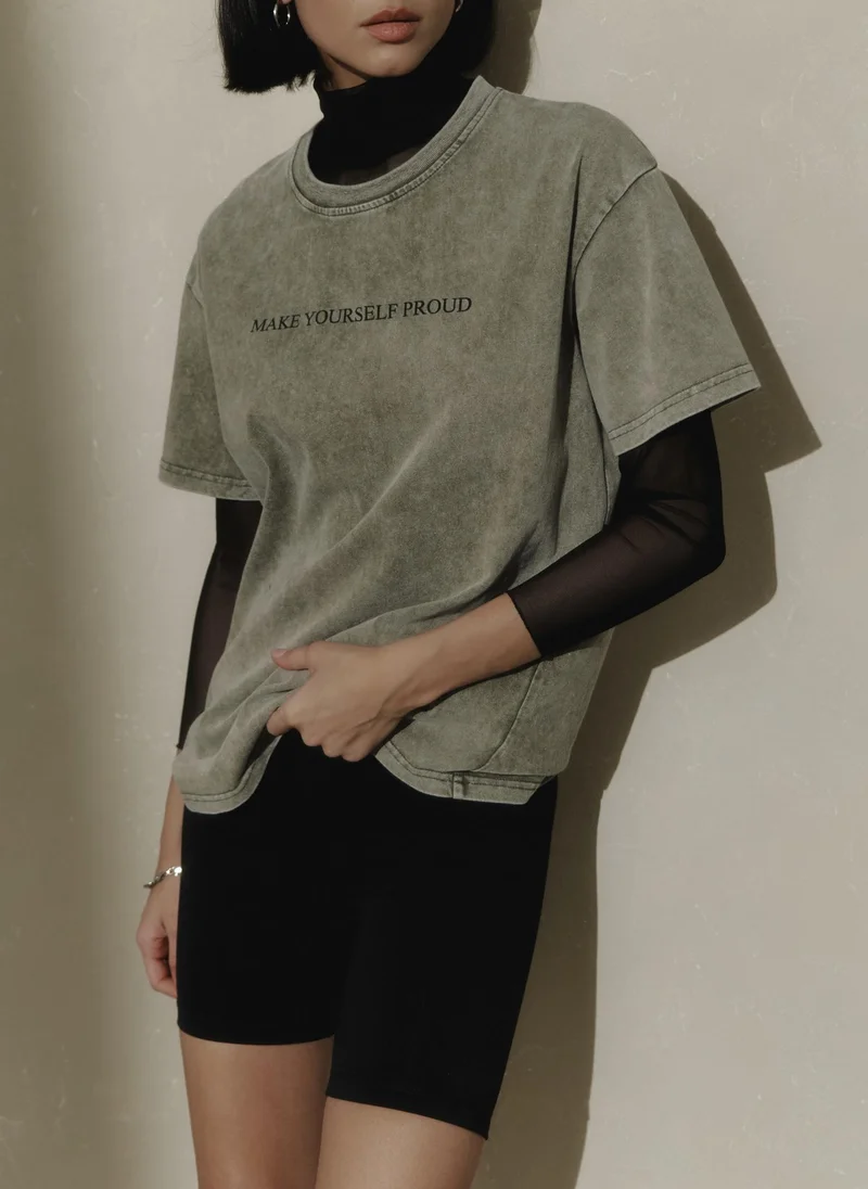 Lichi Loose T-shirt with scuffs and lettering