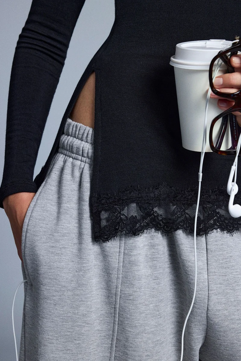 بنتي PENTI Asymmetric Lace-Detail Long-Sleeve Blouse