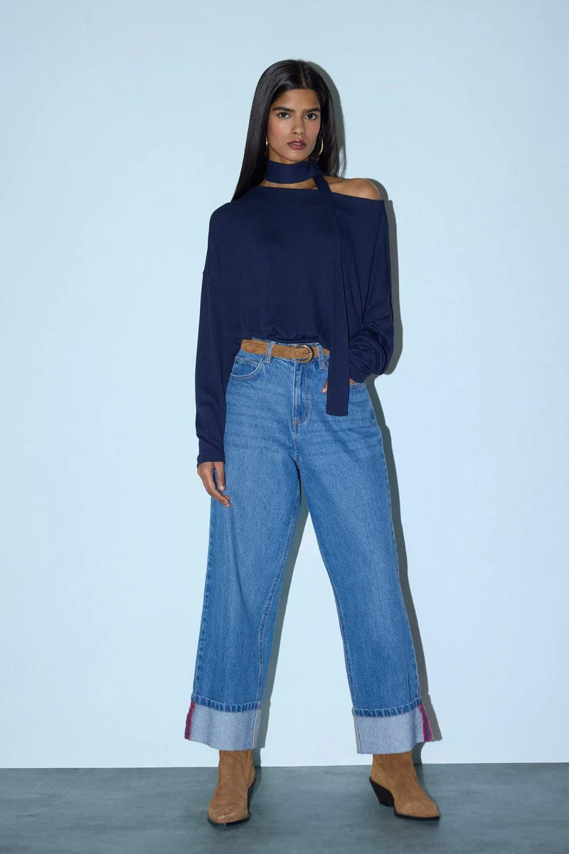 ديفاكتو Loose Fit Boat Neck T-Shirt