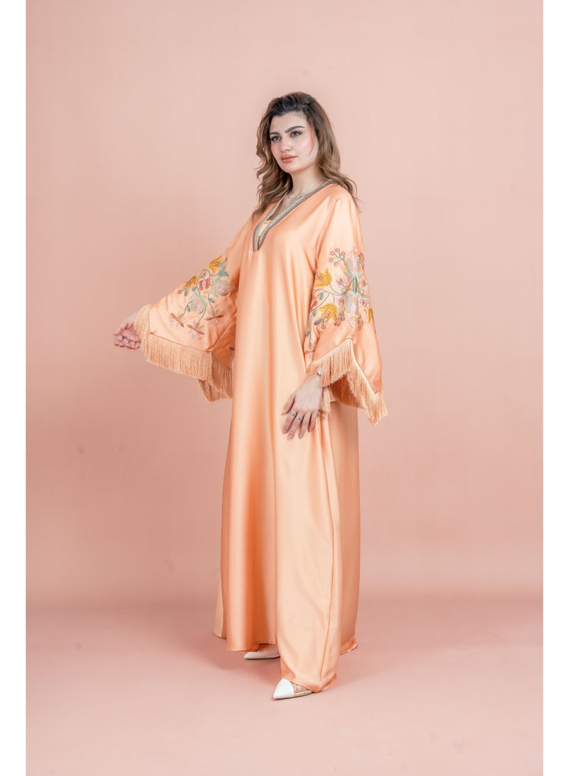 اكسا جلابية مطرزة بأكمام لامعة - Image 3