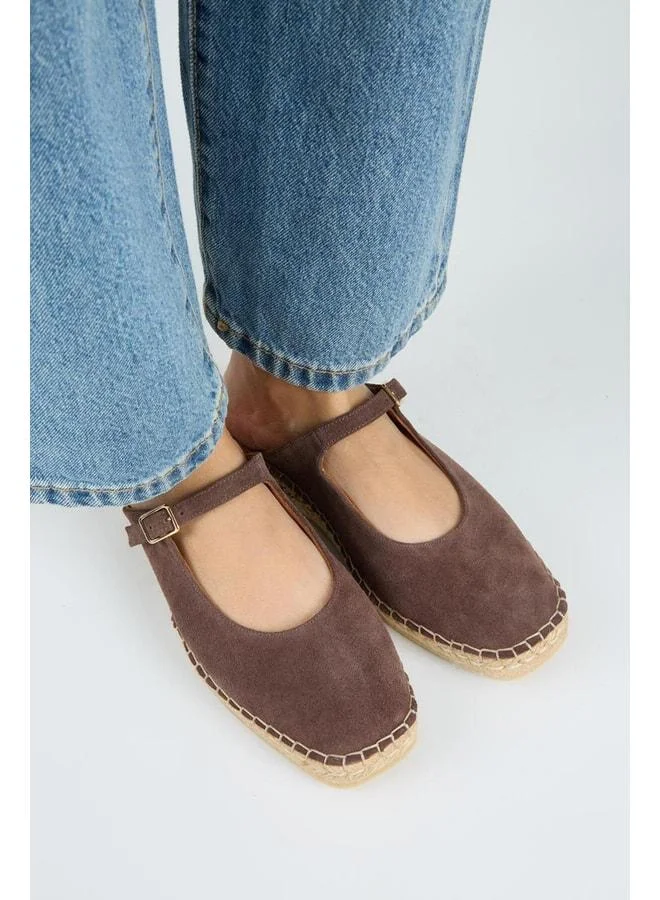 Manijero  Silvia Women's Real Leather Single-strap Coffee Slipper. for Women | Best Price UAE