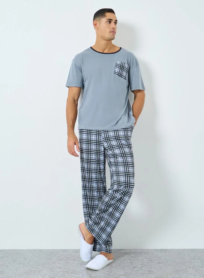 Styli Styli Men Blue T-Shirt and Checked Pyjama Set