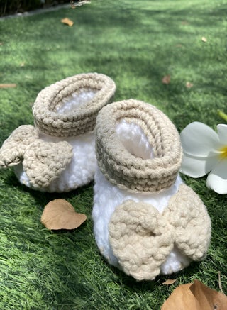 Braided Baby Booties White and brown with bow, 4 inch sole for new born, 2 to 6 months baby feet - pzsku/Z85109FE0E35458DDCC92Z/45/1750002865/c8ad8e7d-d2c7-45d8-8f5b-766dc8581431