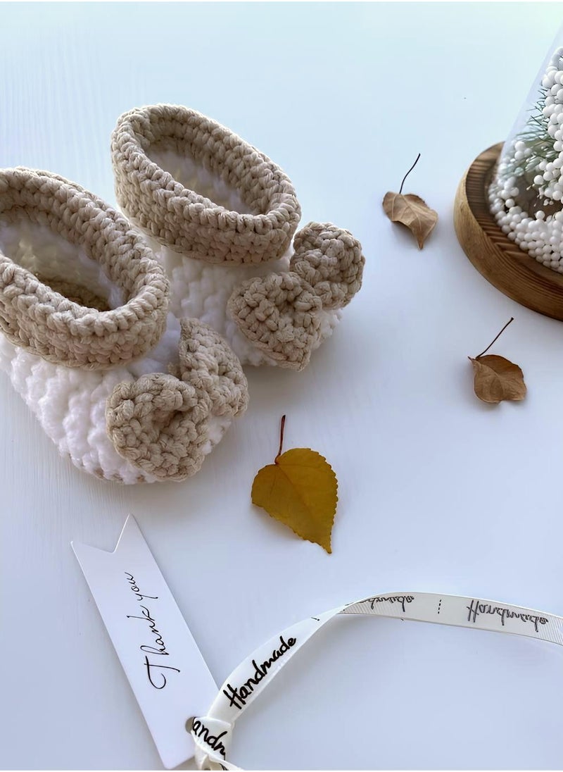 Braidise Creations - Braided Baby Booties White and brown with bow, 4 inch sole for new born, 2 to 6 months baby feet - Image 1