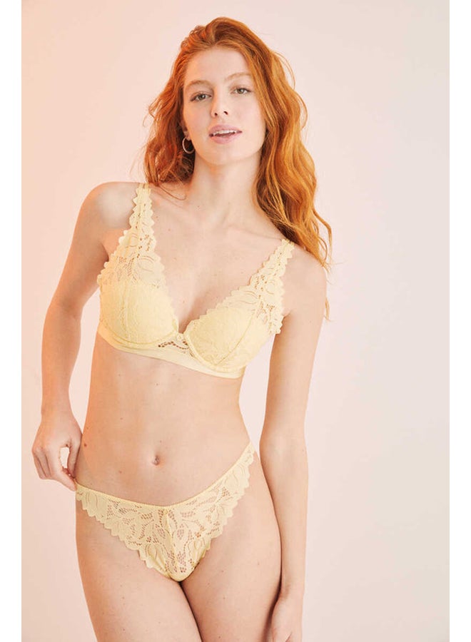 women'secret Classic guipure lace briefs  - Image 1