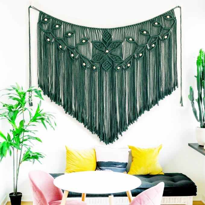 HOME DECOR LEAF SHAPE MACRAME WALL HANGING WOVEN TAPESTRY BEDROOM CURTAIN FRINGE GARLAND BANNER LIVING ROOM WALL DECOR DARK GREEN 39X31 INCHES