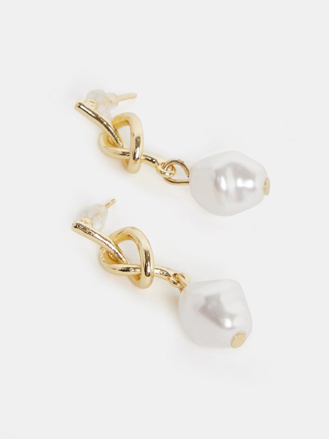 Styli Styli Long Drop Faux Pearl Earrings  - Image 3