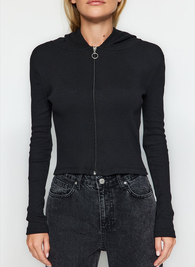 trendyol Black Hooded and Zippered Ribbed Fitted Crop Stretchy Knitted Blouse - Image 4