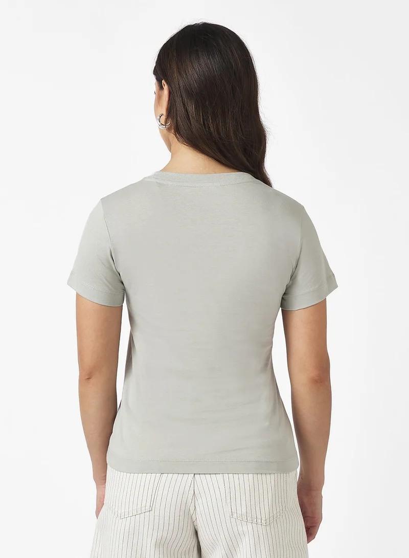 GUESS Narciso Crew Neck T-Shirt