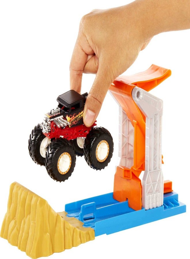 HOT WHEELS Monster Trucks Launch & Bash Playset with Launcher, 4 Crushed Cars, 1 1:64 Scale Monster Truck, Landing Zone for Stunting, Crashing Action Great Gift for Kids Ages 4-5-6-7-8 - Image 5