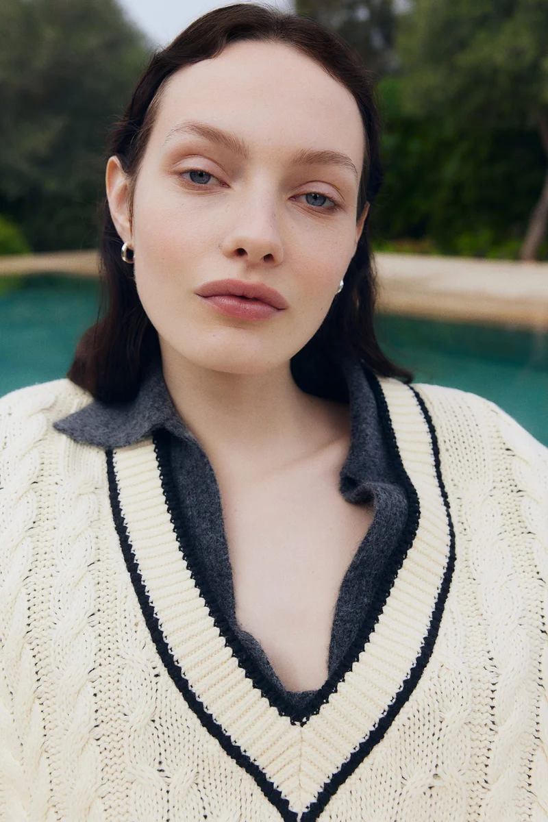 H&M Cable-knit V-neck jumper