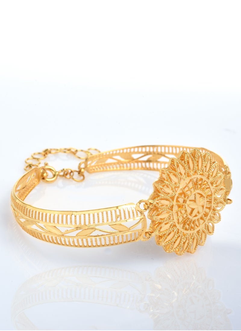 BAFLEH JEWELLERY Embrace Tradition: Heritage-Inspired 22kt Gold Bangle Designs  - Image 1