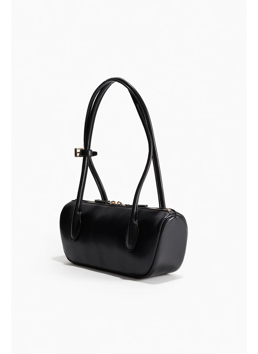 اتش اند ام Oblong Shoulder Bag