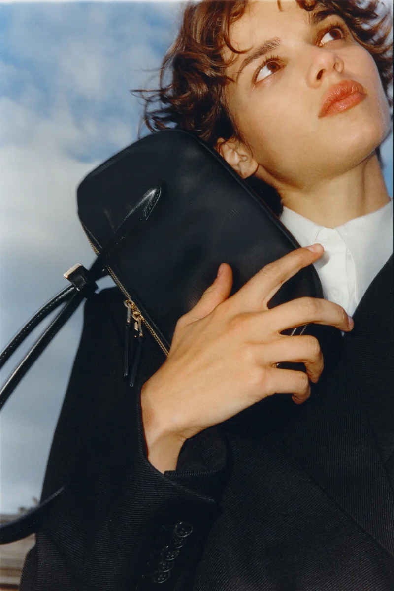 اتش اند ام Oblong Shoulder Bag