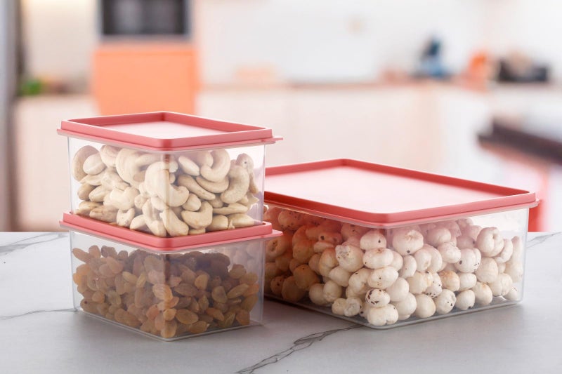 Qshare Kitchen Storage Containers Set - Airtight Plastic Food Container Box For Home & Kitchen - Stackable Fridge Organizer For Vegetables, Fruits & Snacks (1500ml-1, 750ml-2 Containers) (Multicolor) - Image 3