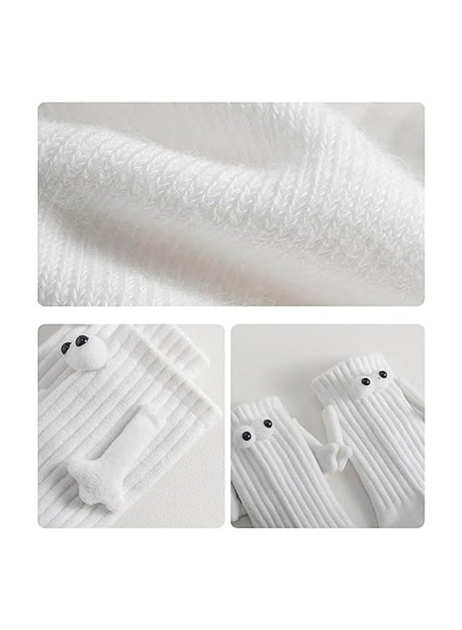 Holding Hands Socks, Couple Magnetic Hand Socks, Unisex Mid Tube Funny Hand In Hand Socks, Couple Holding Hands Socks, Funny Socks, Matching Couple Socks, Mid-Tube Socks (2 Black + 2 White) - Image 2
